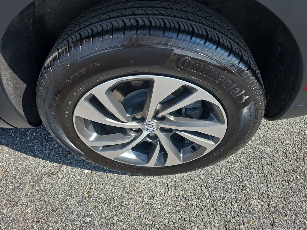 Used 2023 Buick Envision Essence FWD image 11