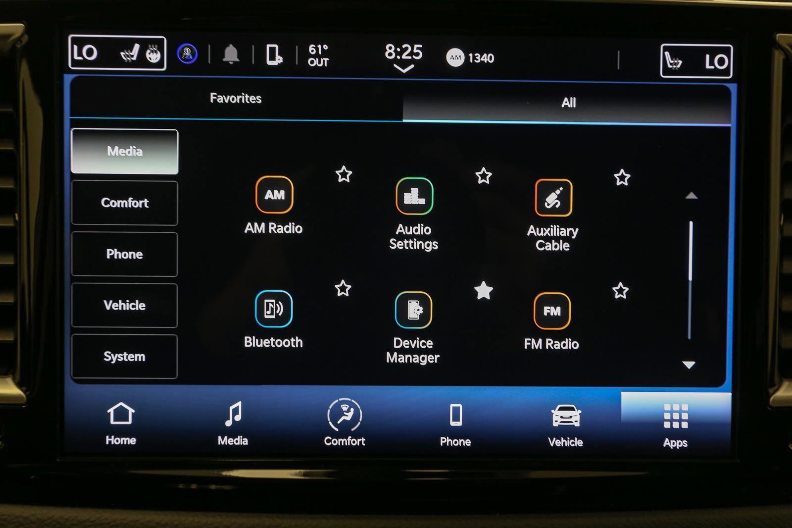 Used 2024 Chrysler Pacifica Touring-L image 27