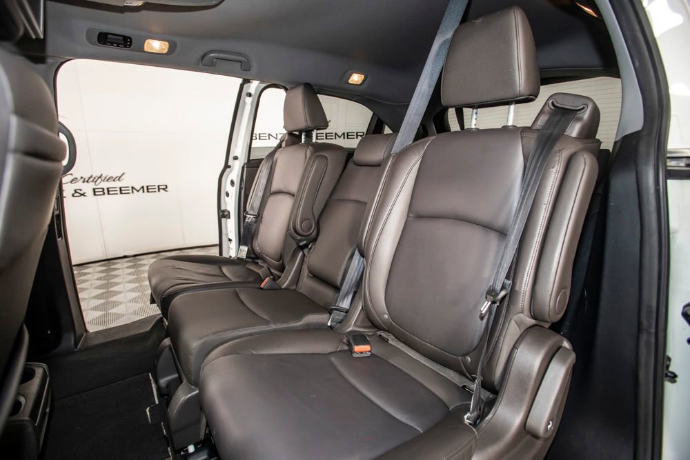 Used 2018 Honda Odyssey Elite image 16