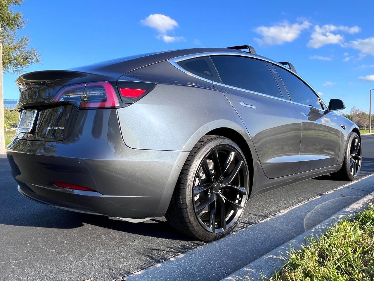 Used 2020 Tesla Model 3 Long Range image 10