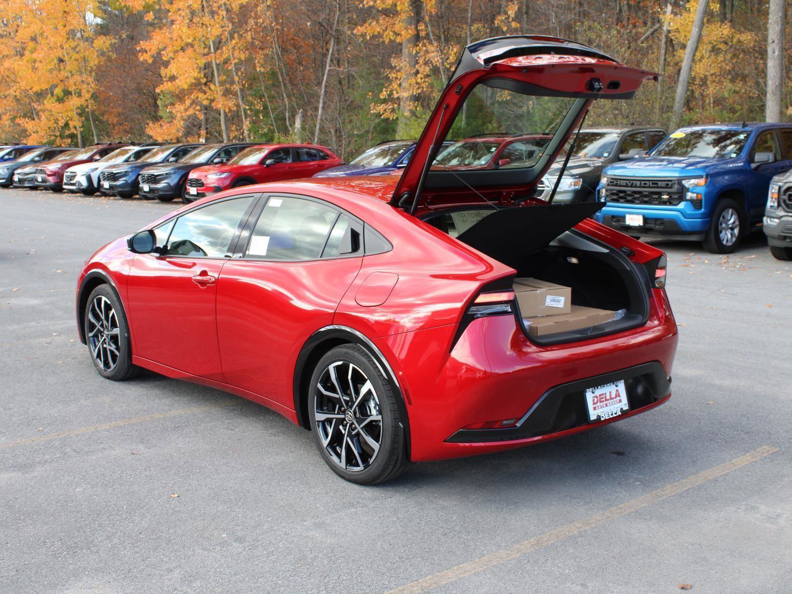 New 2026 Toyota Prius Plug-In Hybrid image 7