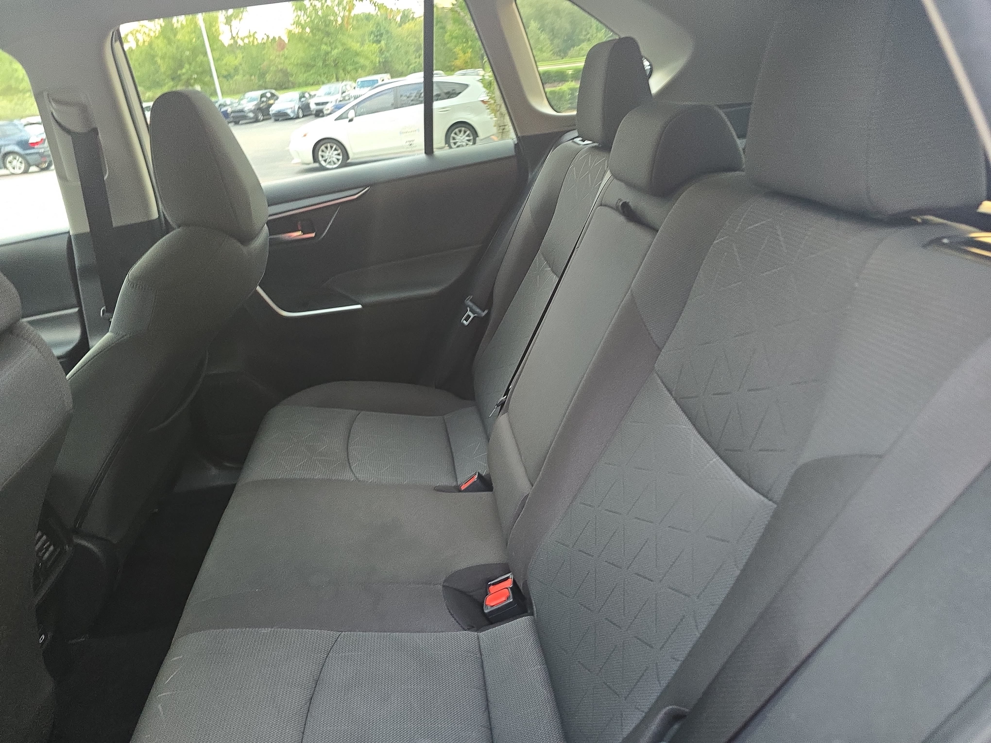 Used 2024 Toyota RAV4 XLE FWD image 14