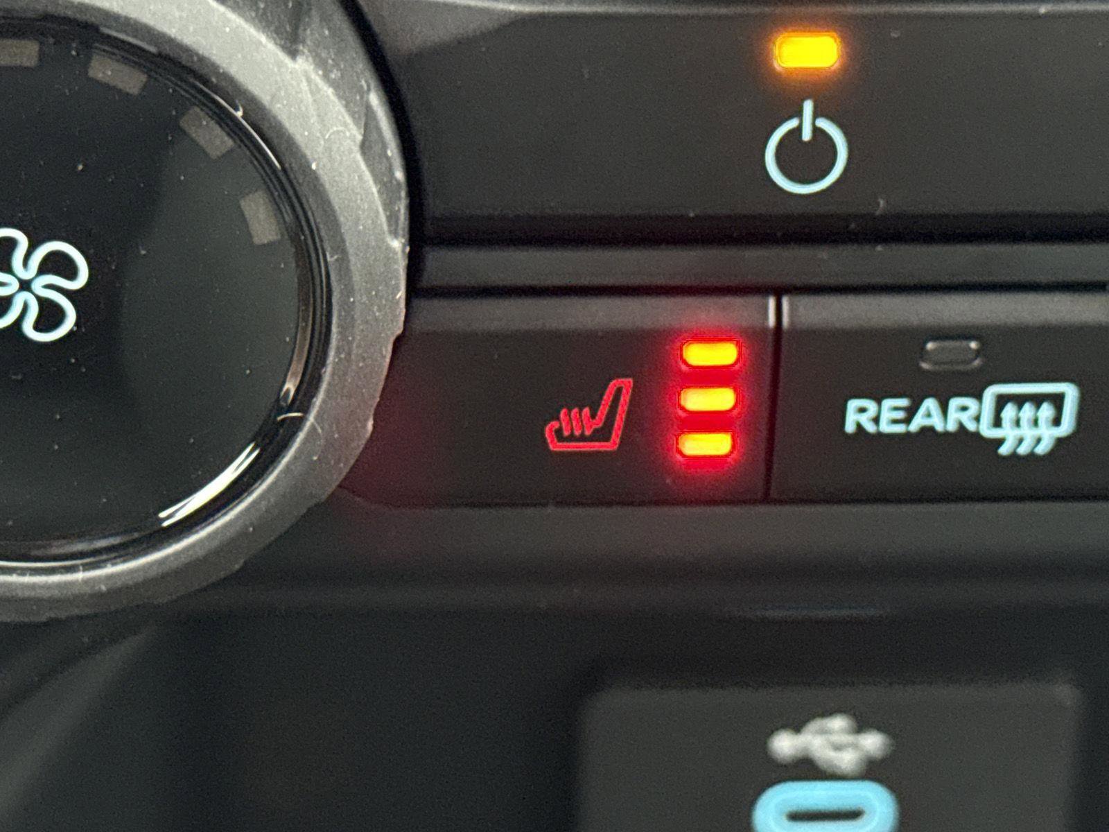 New 2026 Ford F250 XLT w/ XLT Premium Package image 24