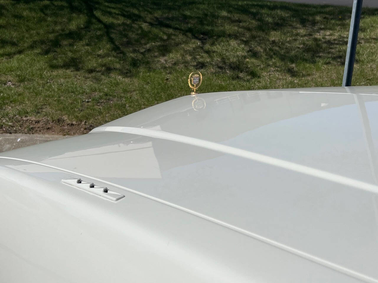 Used 1991 Cadillac De Ville Coupe FWD image 6