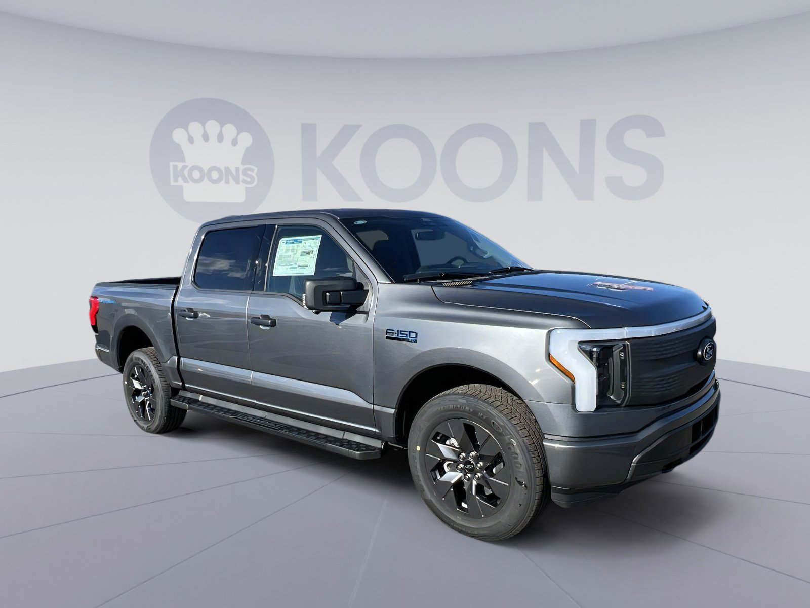 New 2024 Ford F150 Lightning XLT w/ Max Trailer Tow Package image 10
