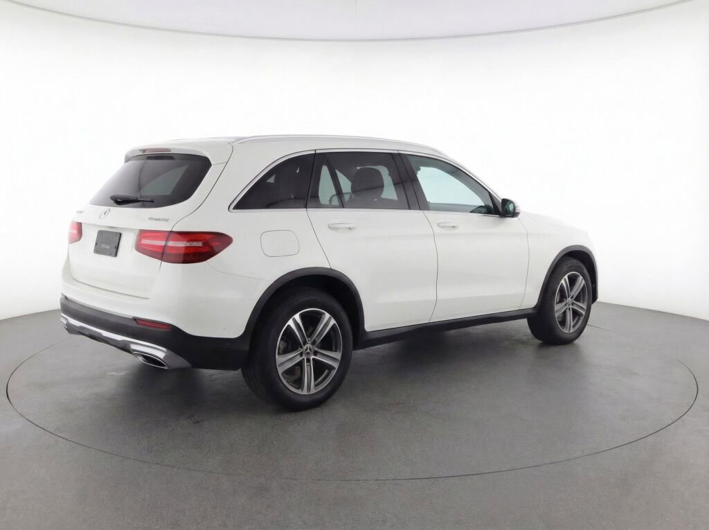 Used 2020 Mercedes-Benz GLC 300 4MATIC image 40