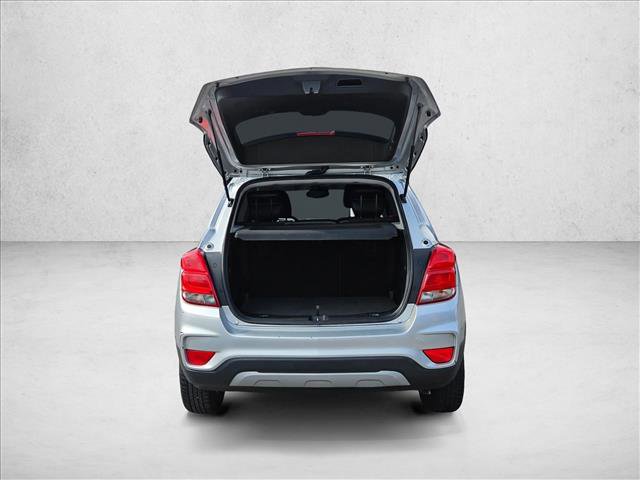 Used 2018 Chevrolet Trax LT w/ LT Convenience Package FWD image 6