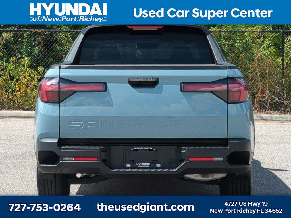 Certified 2024 Hyundai Santa Cruz SEL FWD image 4