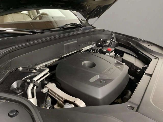 Used 2020 Volvo XC90 T5 Momentum image 24