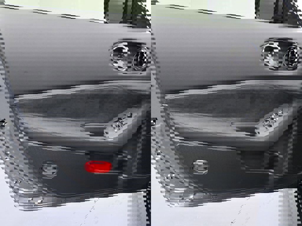 New 2025 Nissan Z Performance w/ Floor Mat Package image 10