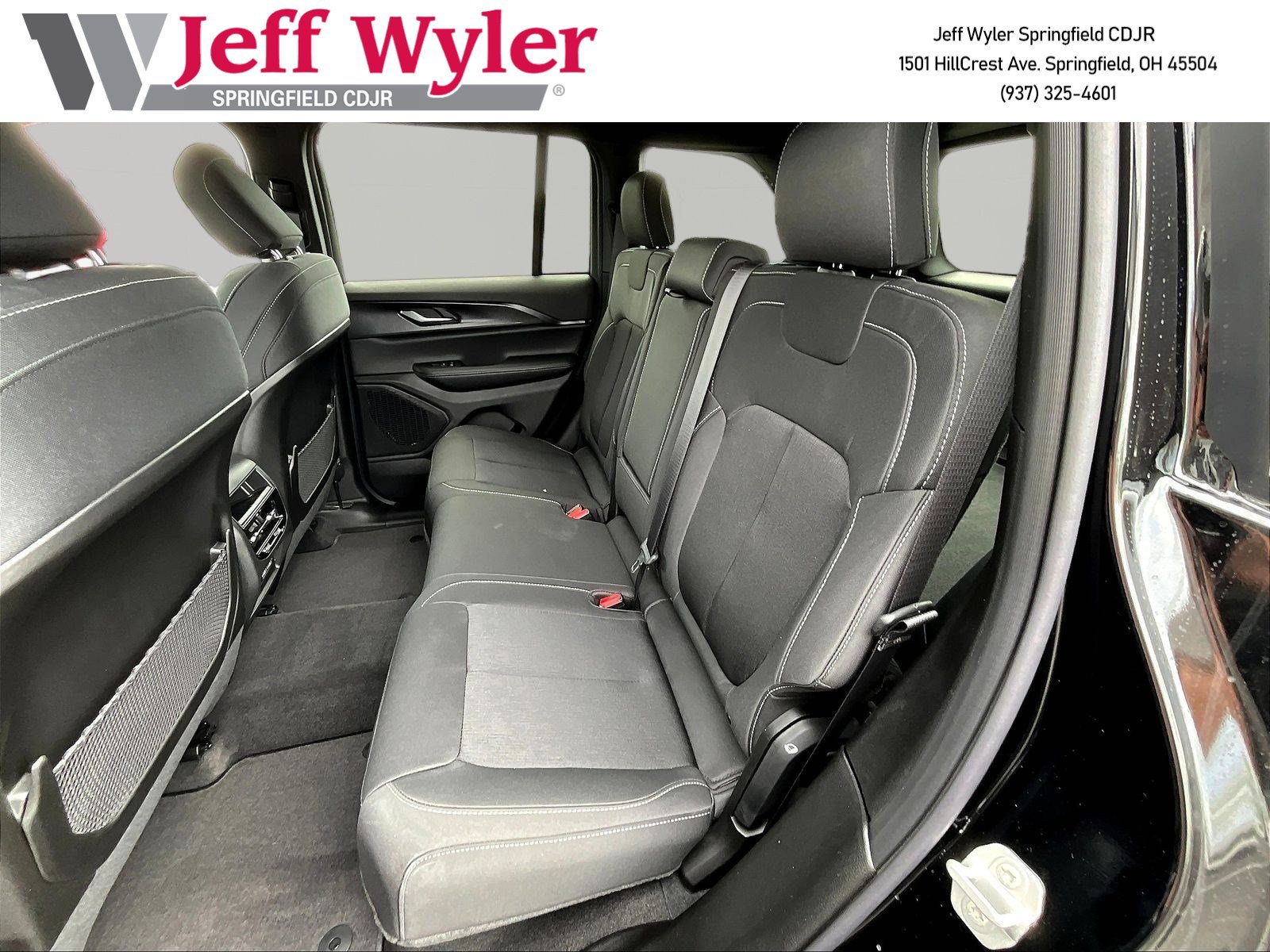 New 2026 Jeep Grand Cherokee Laredo X AWD/4WD image 19