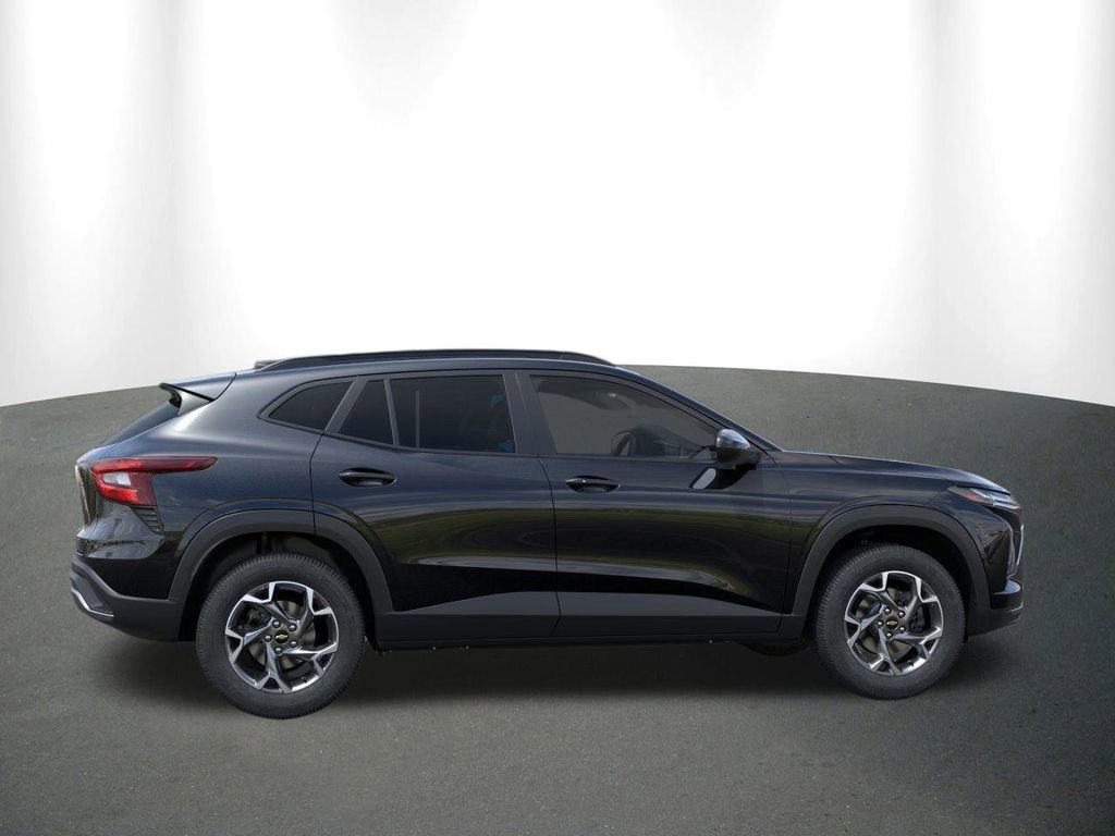 New 2026 Chevrolet Trax LT w/ Driver Confidence Package FWD image 7