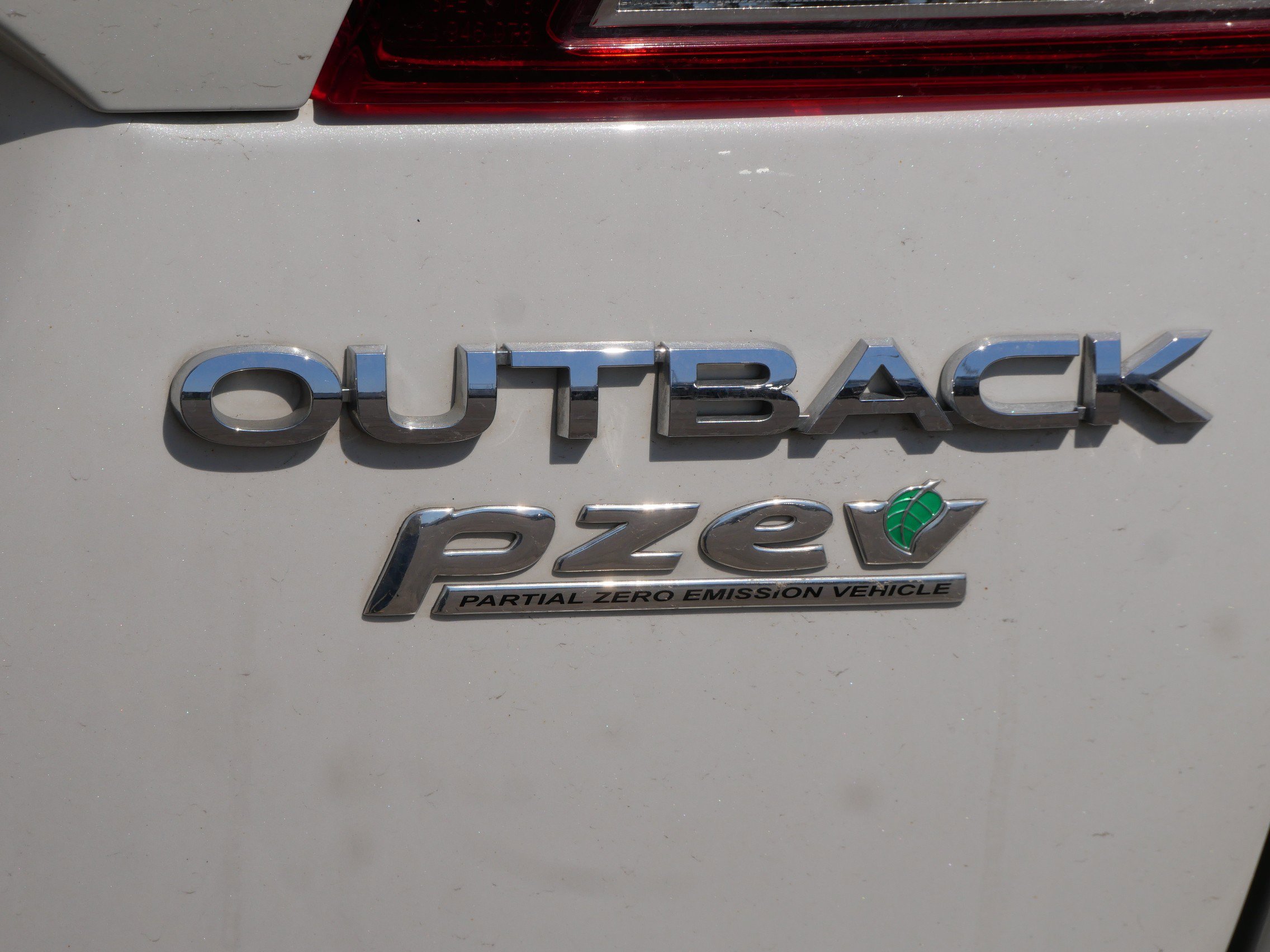 Used 2017 Subaru Outback 2.5i Premium AWD/4WD image 5
