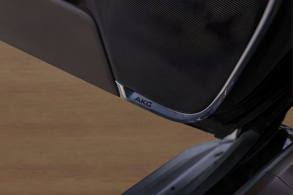 Used 2021 Cadillac Escalade Sport w/ Heavy-Duty Trailer Package image 22