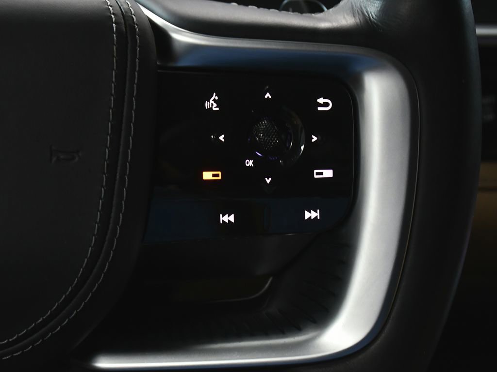 Used 2025 INFINITI QX80 Sensory image 41