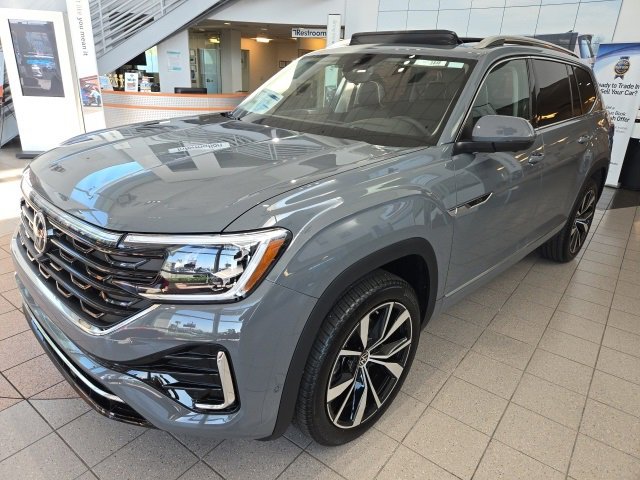 New 2025 Volkswagen Atlas SEL Premium R-Line image 4