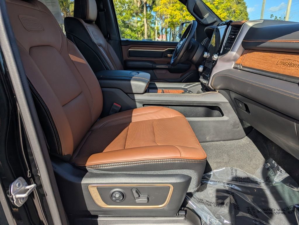 Used 2023 RAM 1500 Limited w/ Body Color Bumper Group image 10