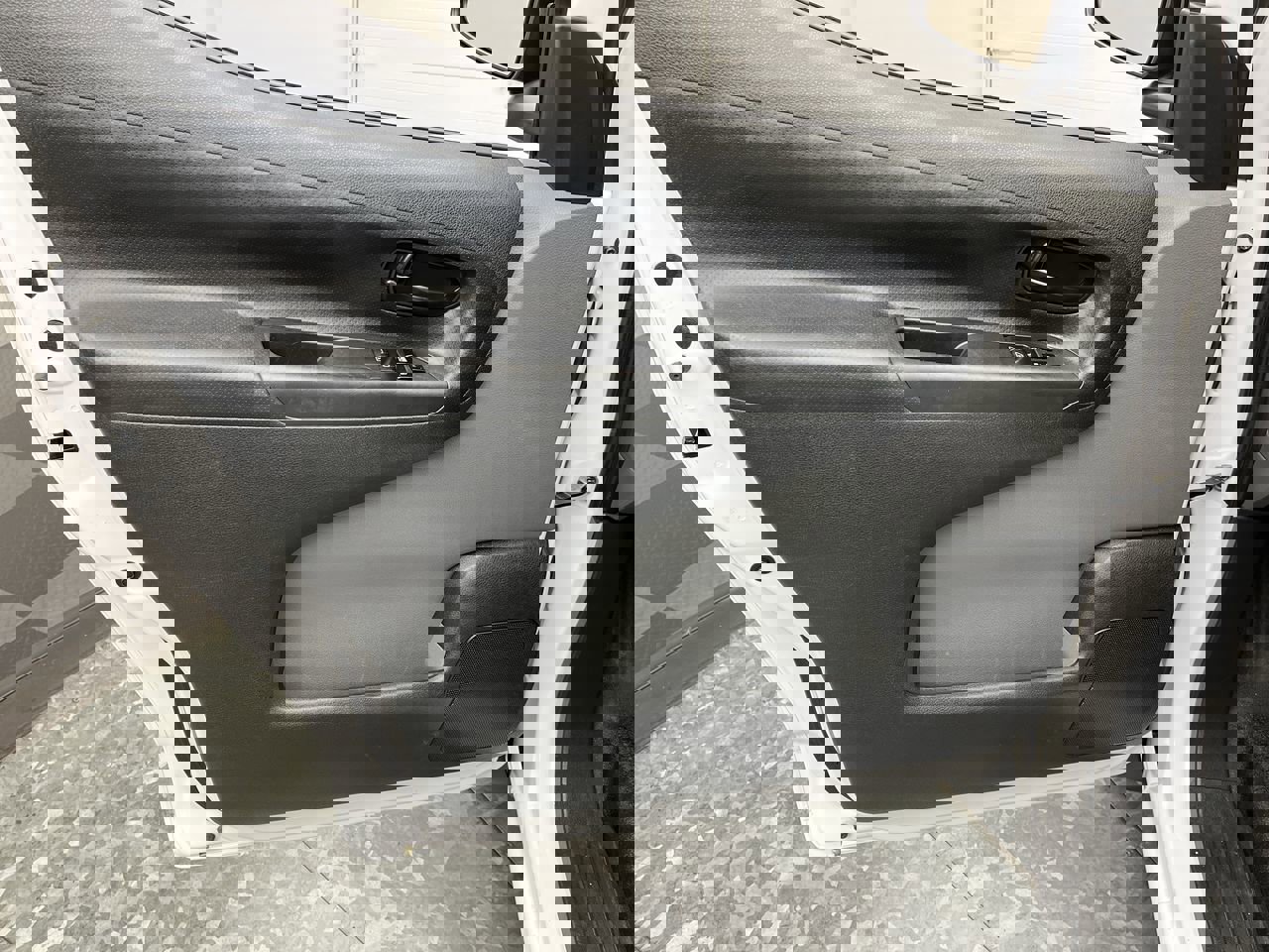 Used 2020 Nissan NV200 S image 6