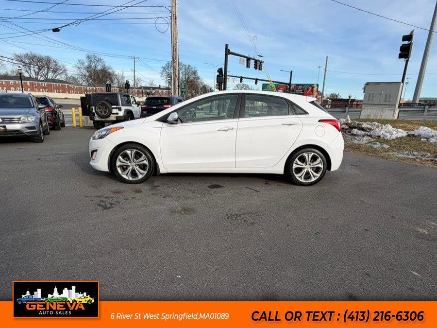 Used 2014 Hyundai Elantra GT w/ Option Group 03 image 6