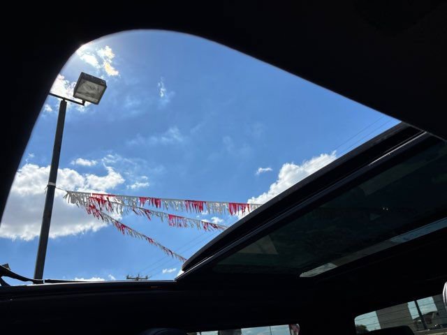 Used 2022 Toyota Tundra Platinum image 31