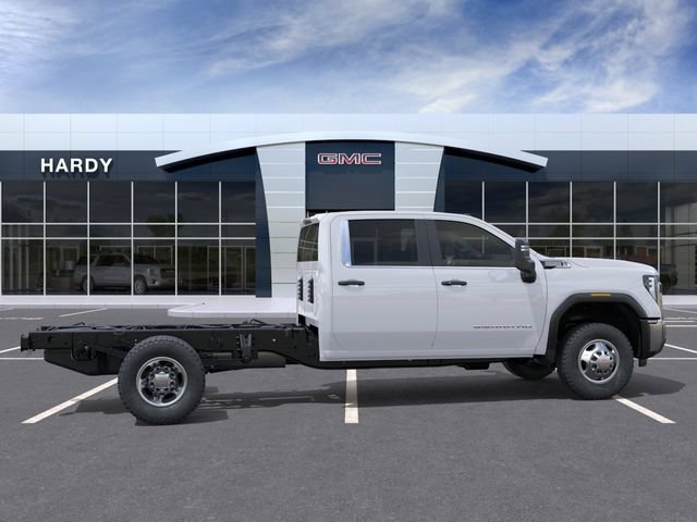 New 2026 GMC Sierra 3500 Pro AWD/4WD image 5