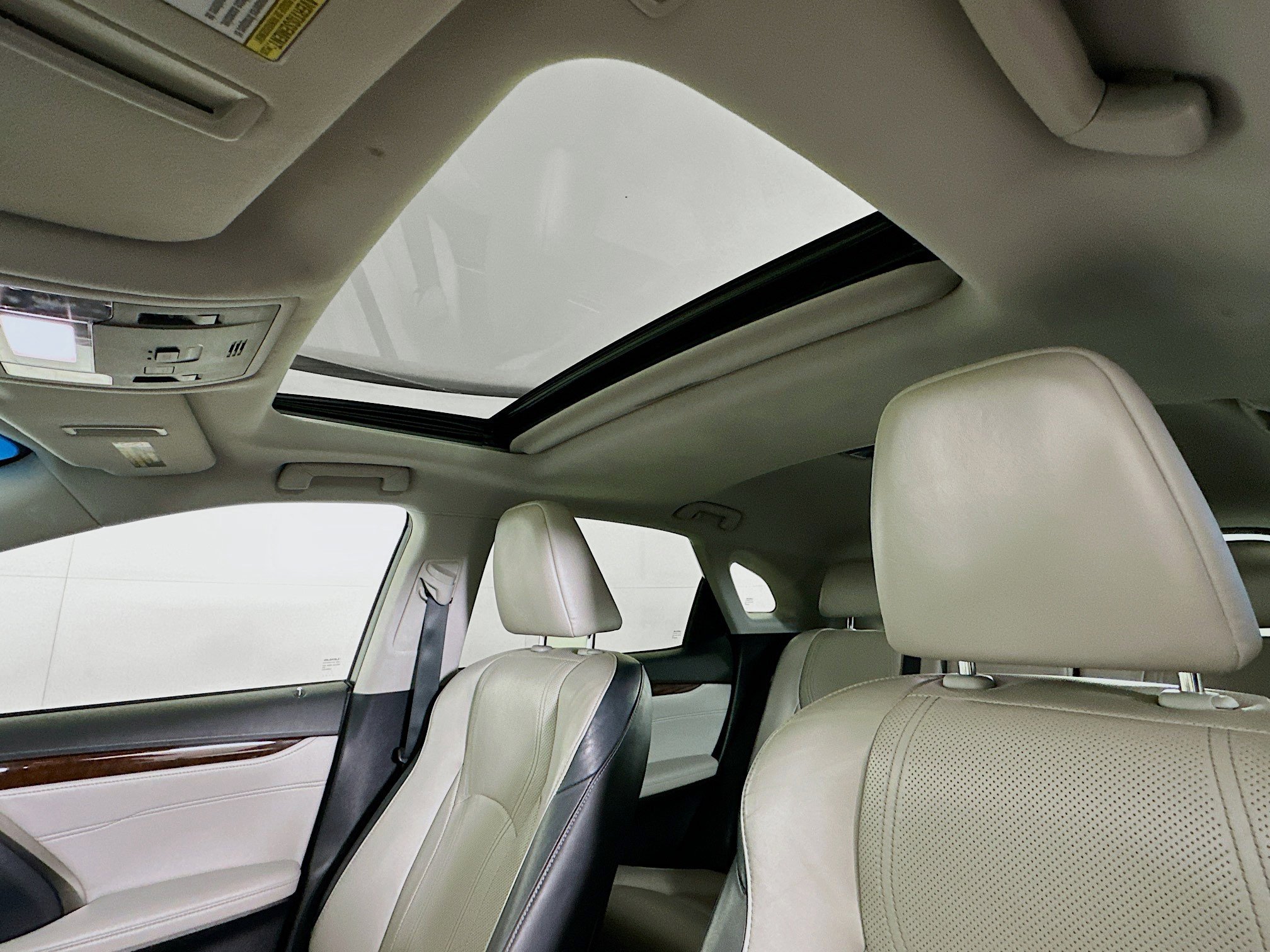 Used 2016 Lexus RX 450h AWD w/ Cold Weather Package image 26