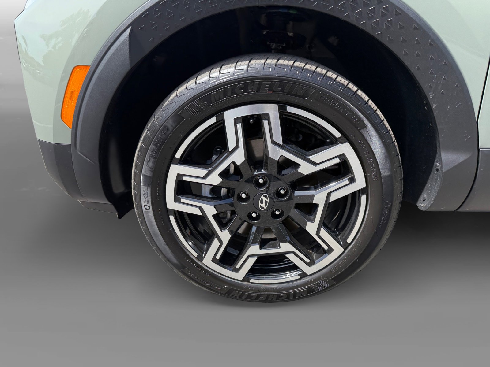 Certified 2026 Hyundai Santa Cruz Limited AWD/4WD image 9