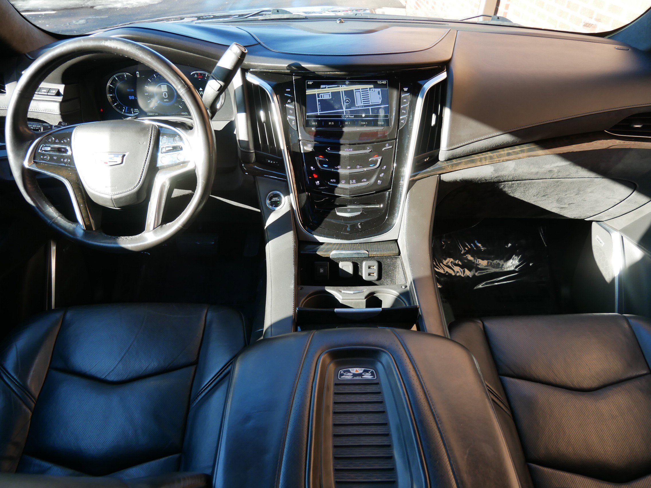 Used 2020 Cadillac Escalade Platinum image 13