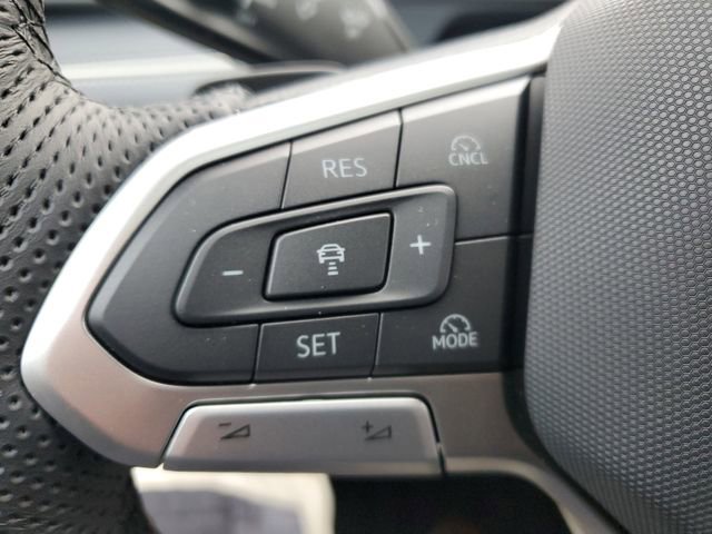 New 2026 Volkswagen Tiguan SEL R-Line image 27