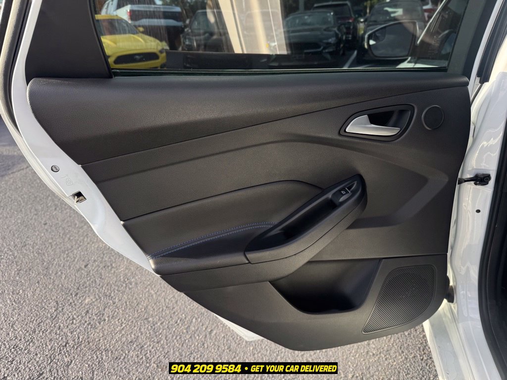 Used 2017 Ford Focus RS AWD/4WD image 22