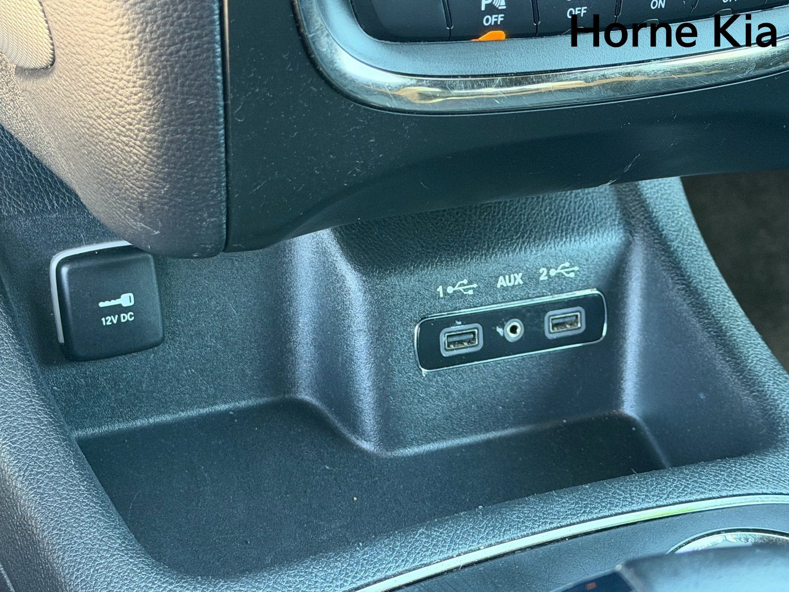Used 2018 Dodge Durango R/T RWD image 28