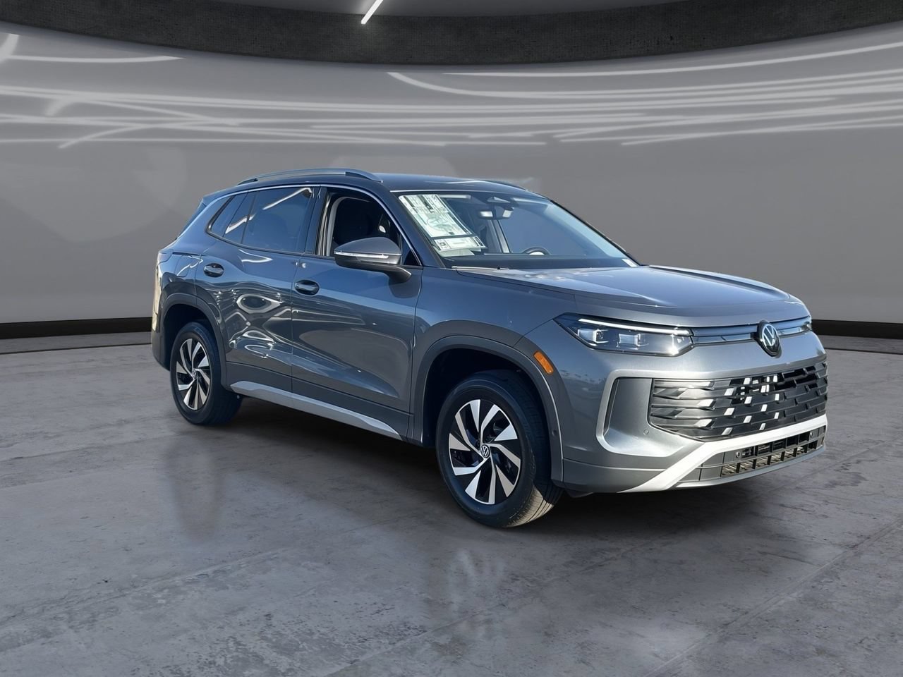 New 2026 Volkswagen Tiguan S AWD/4WD image 2