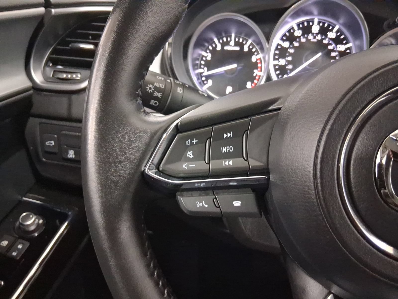 Certified 2023 MAZDA CX-9 Touring AWD/4WD image 19