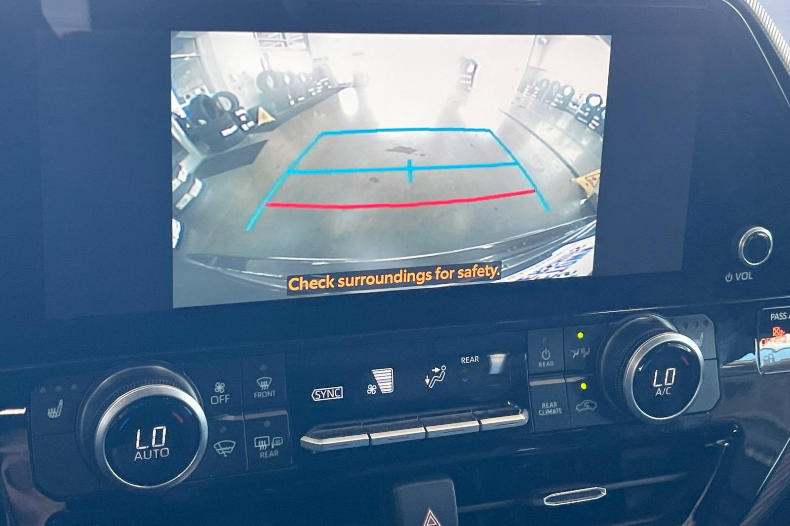 Certified 2025 Toyota Highlander XSE AWD/4WD image 17