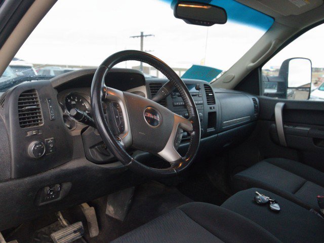 Used 2011 GMC Sierra 3500 SLE w/ SLE Preferred Package image 16