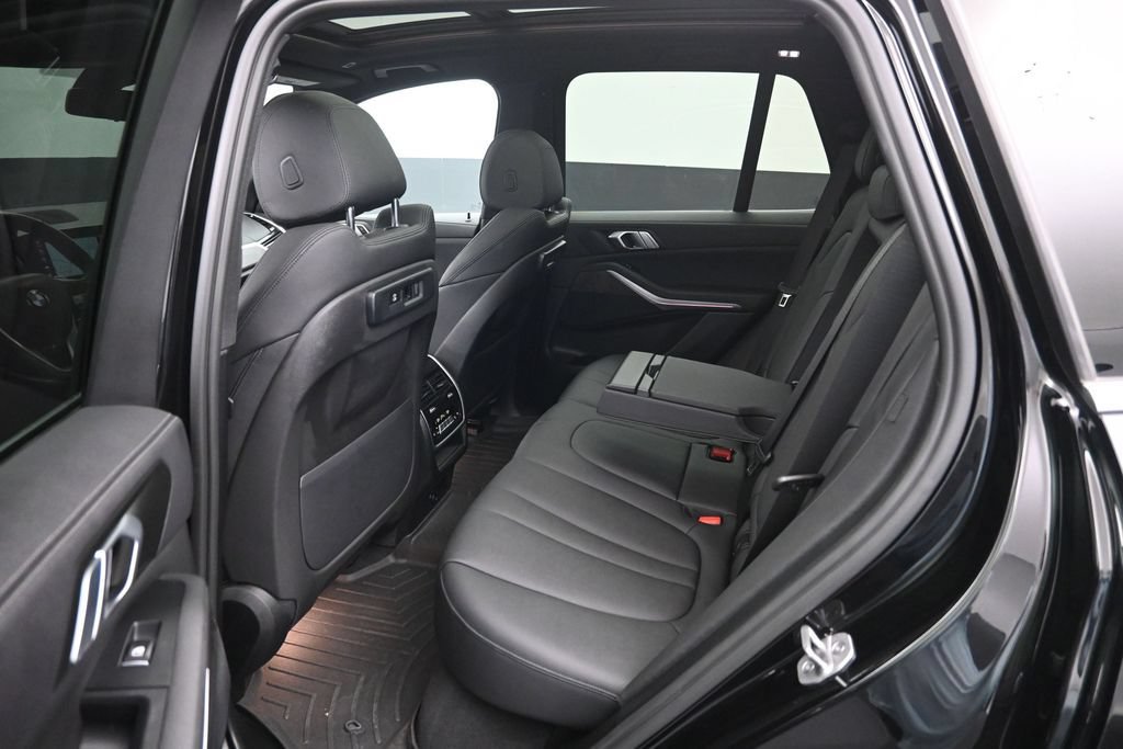 Used 2022 BMW X5 xDrive40i w/ Premium Package AWD/4WD image 10