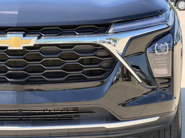 Certified 2025 Chevrolet Trax LT w/ LT Convenience Package FWD image 11