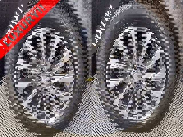 Used 2022 Chevrolet Traverse Premier image 34