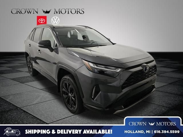Used 2022 Toyota RAV4 XSE w/ XSE Grade Weather Package AWD/4WD video 1