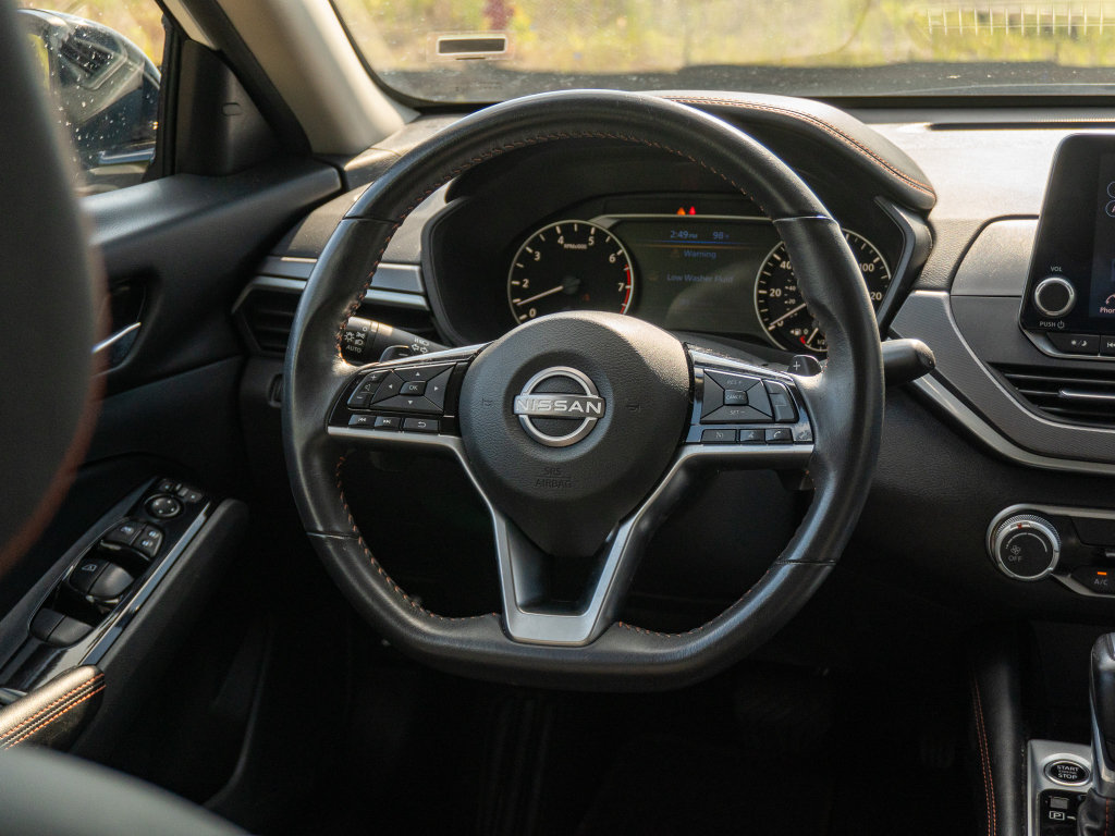 Used 2025 Nissan Altima 2.5 SR FWD image 21