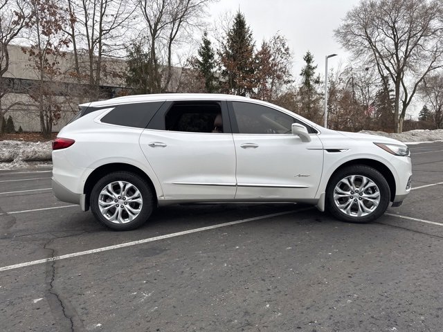Used 2018 Buick Enclave Avenir image 4