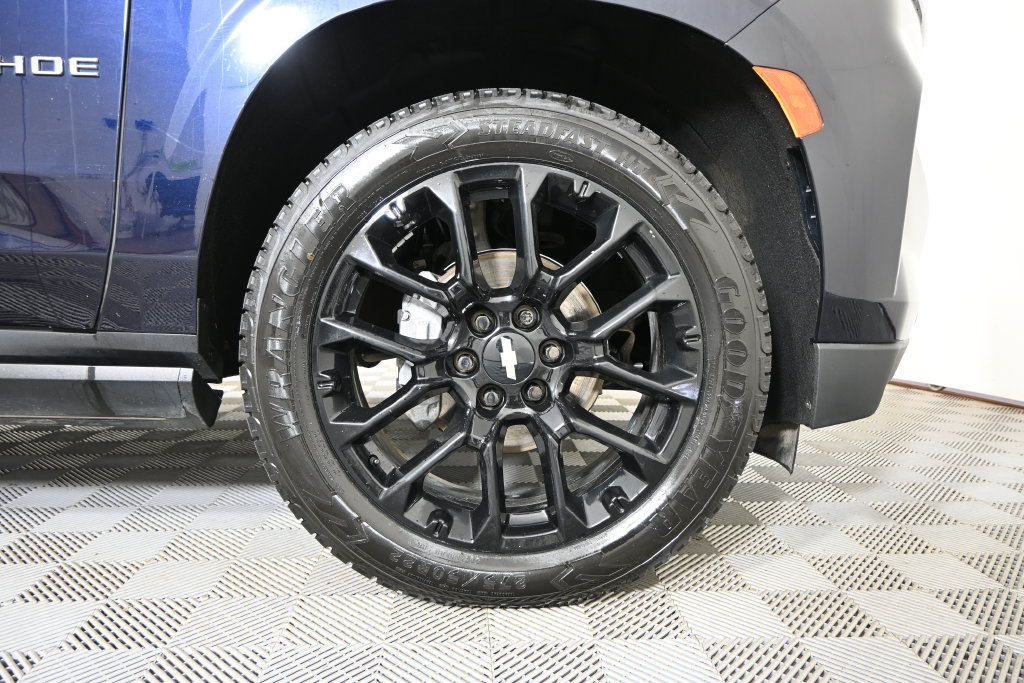 Used 2024 Chevrolet Tahoe Premier w/ Premium Package AWD/4WD image 11