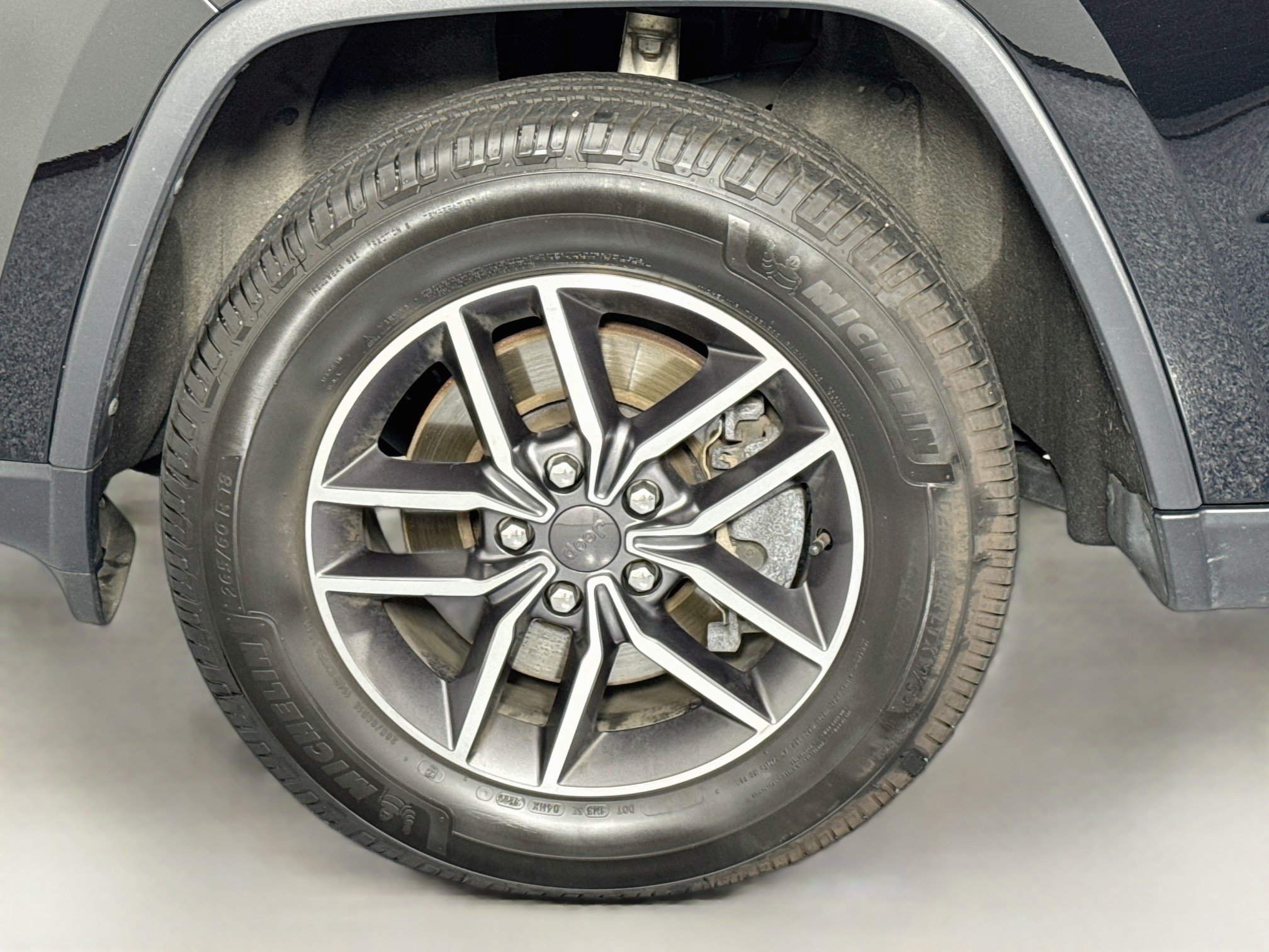 Used 2022 Jeep Grand Cherokee Limited AWD/4WD image 31