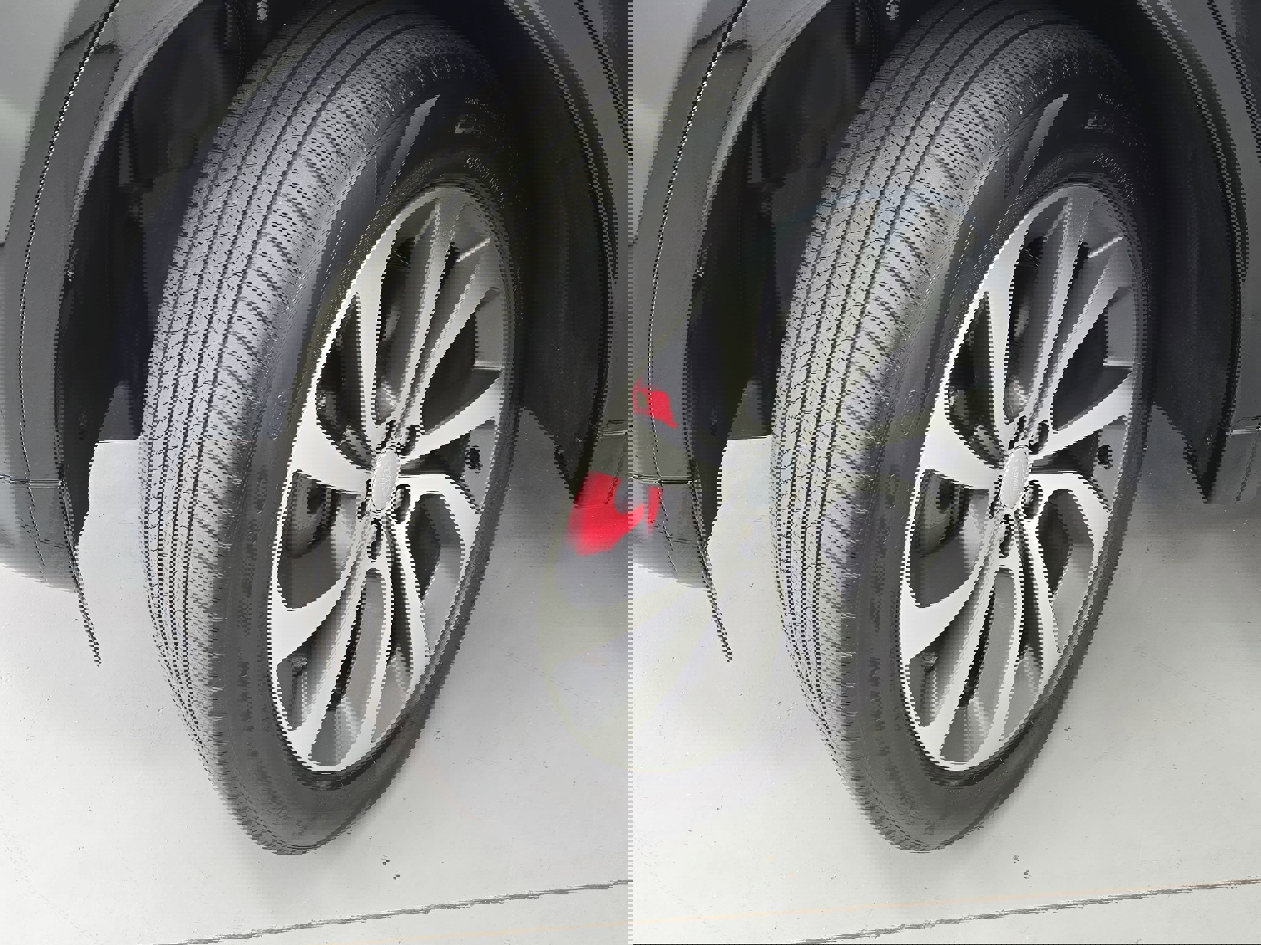 Certified 2023 Land Rover Discovery Sport S R-Dynamic image 32