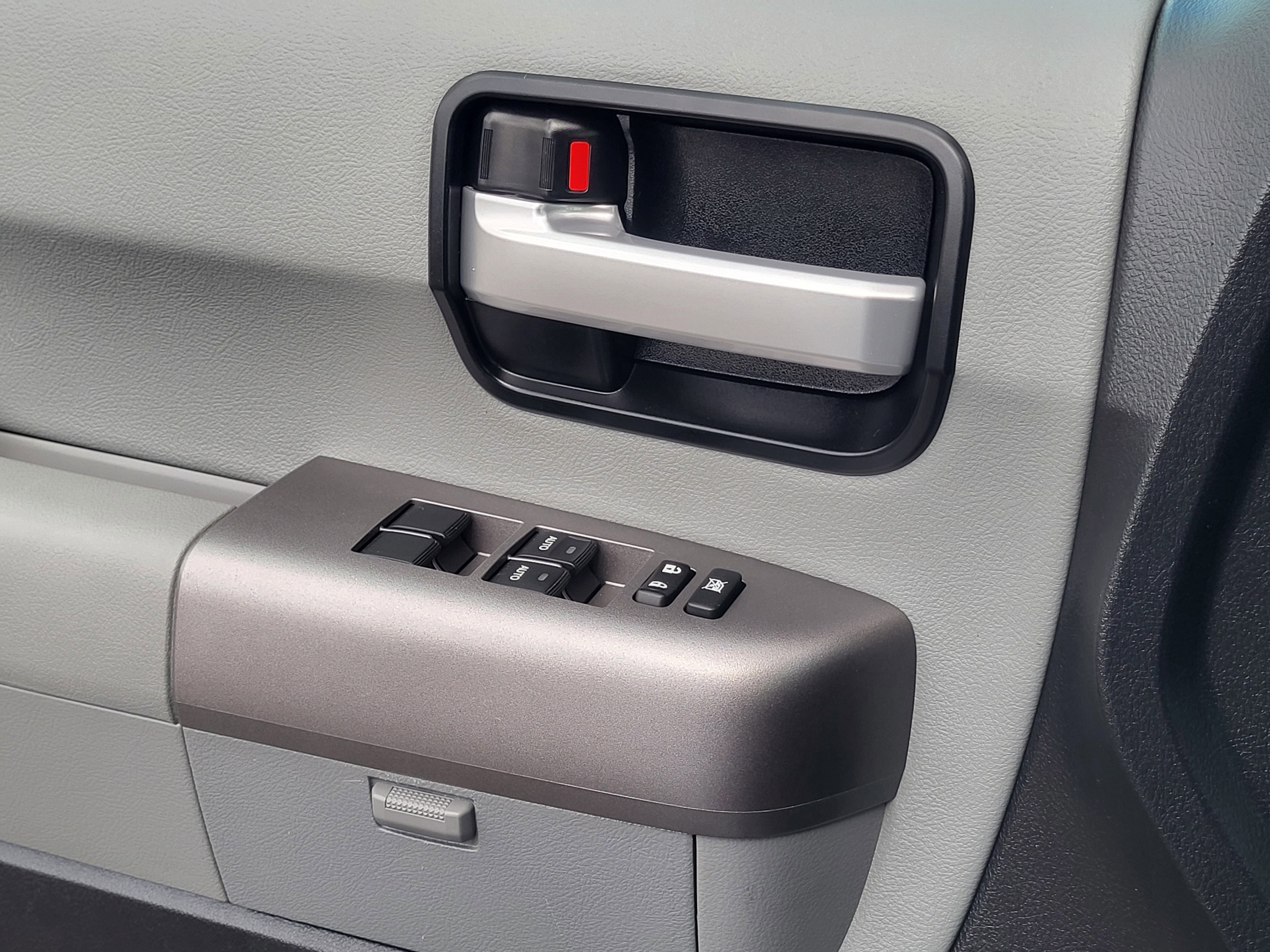 Used 2013 Toyota Sequoia Limited image 22