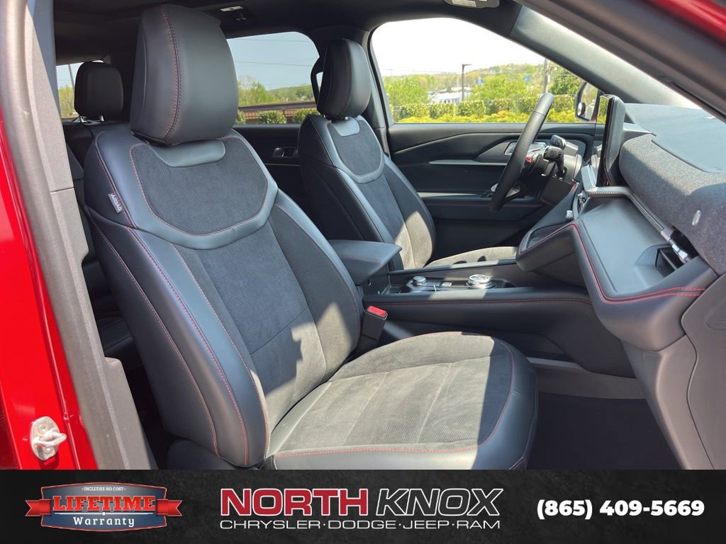 Used 2026 Ford Explorer ST w/ Sun And Sound Package AWD/4WD image 30