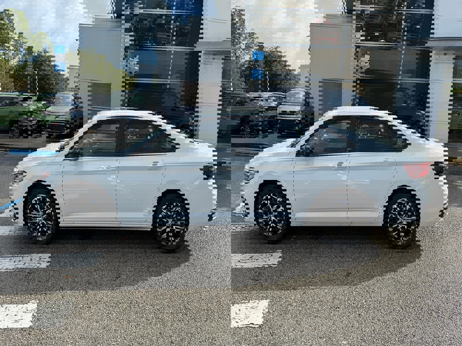 New 2025 Volkswagen Jetta Sport image 4