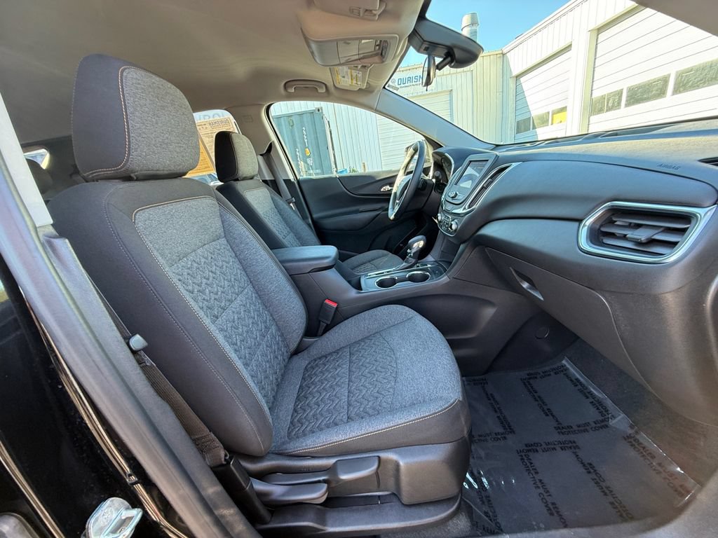 Used 2023 Chevrolet Equinox LT FWD image 23