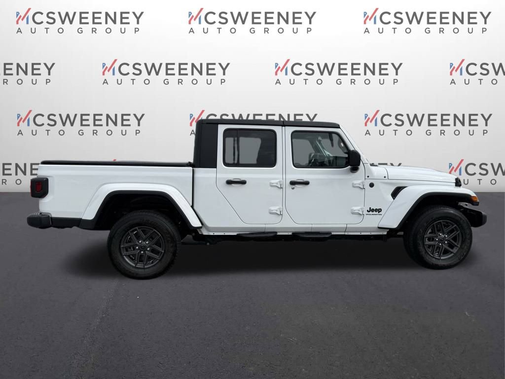 Used 2024 Jeep Gladiator Sport image 6