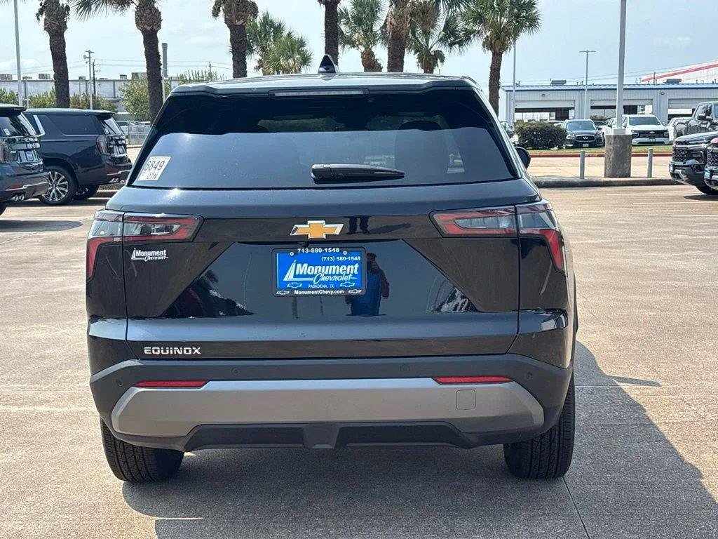 New 2026 Chevrolet Equinox LT FWD image 10